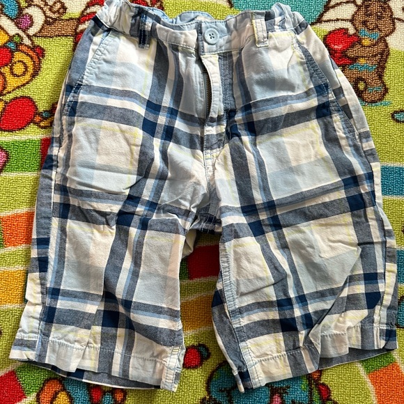 🐠2/$10🐠 Boys plaid shorts 🩳 - Picture 1 of 4